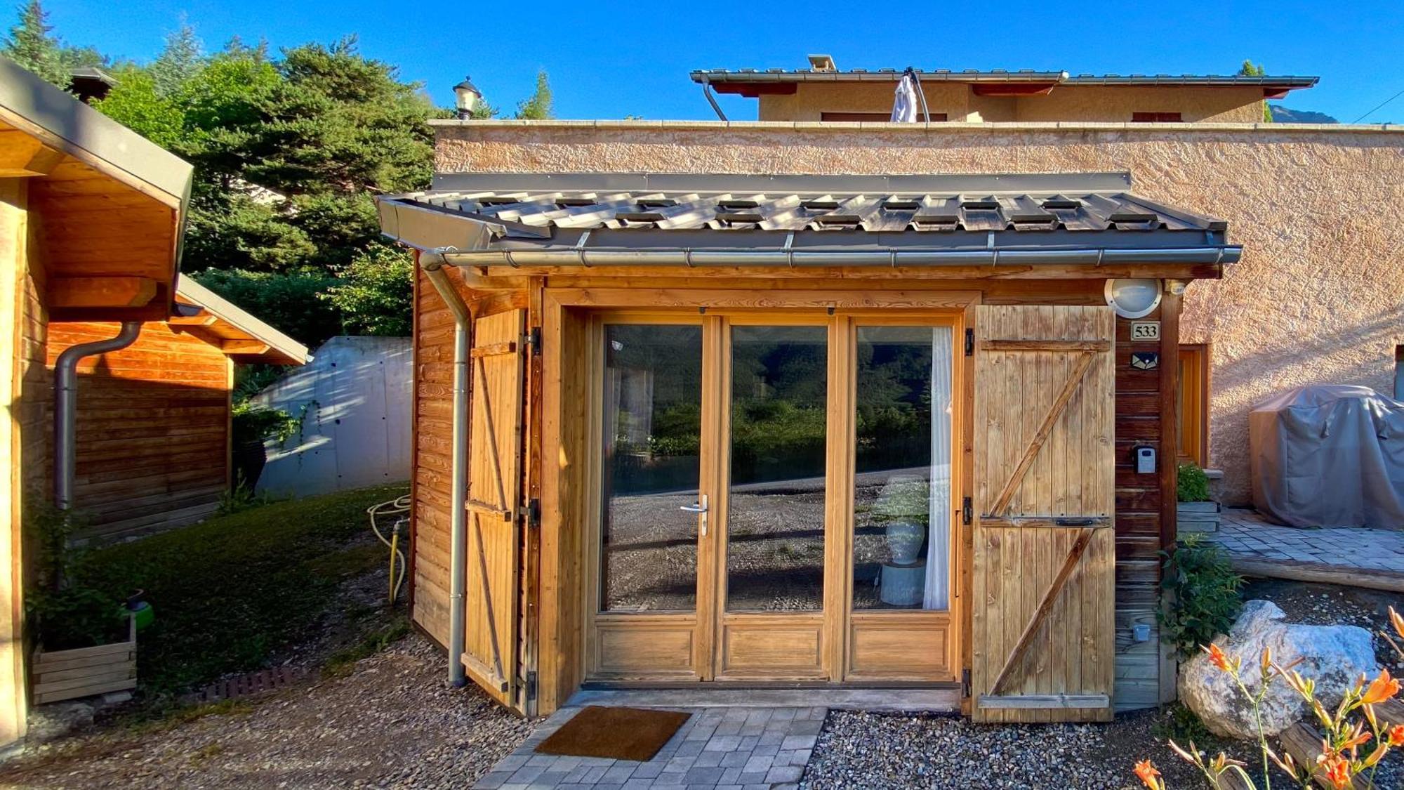 L'Intermede & En Toute Amitie - Les Gites De L'Argile Faucon-de-Barcelonnette Exterior foto
